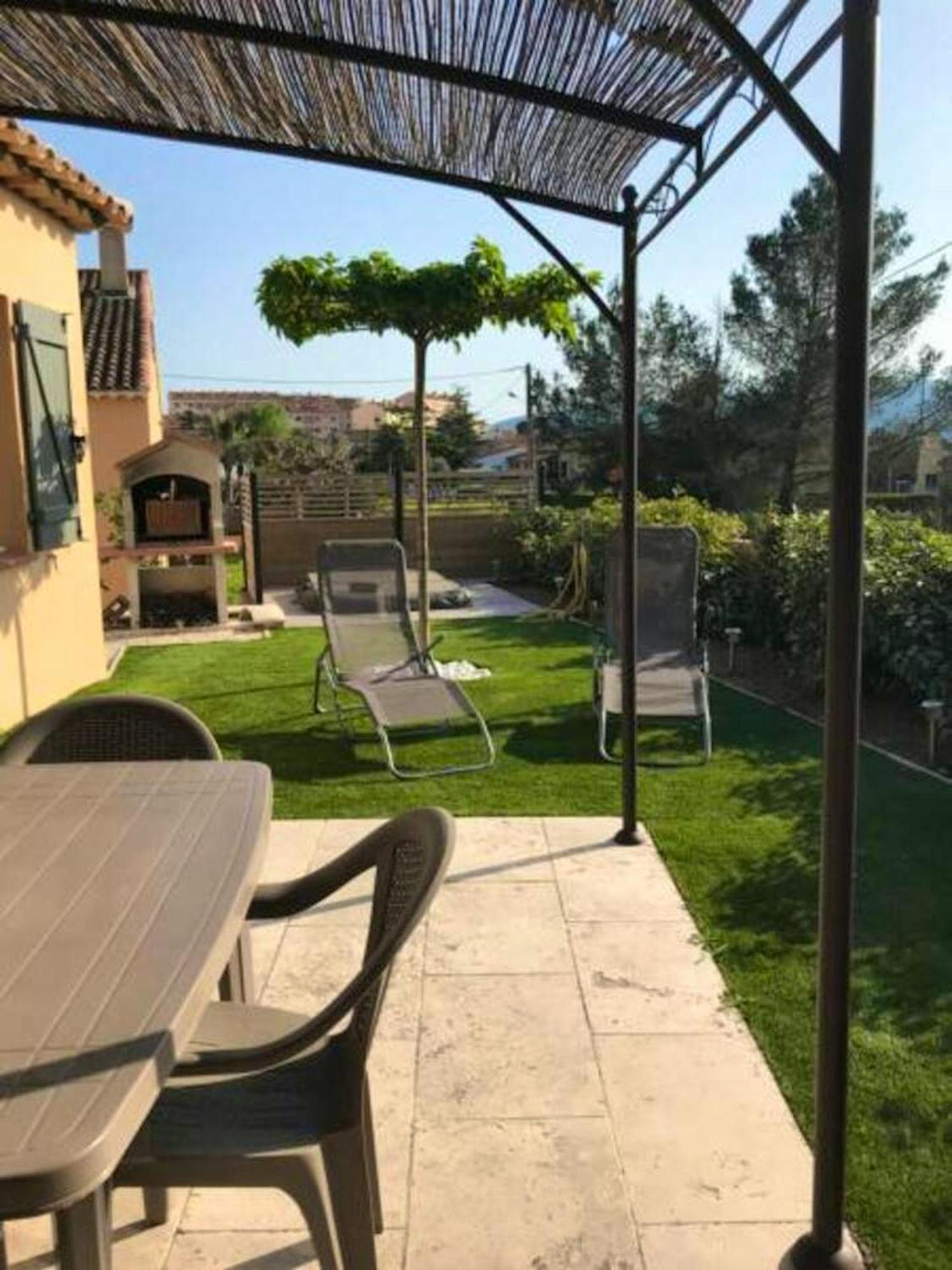 Villa D'Une Chambre Avec Piscine Privee Terrasse Et Wifi A Puget Sur Argens 外观 照片